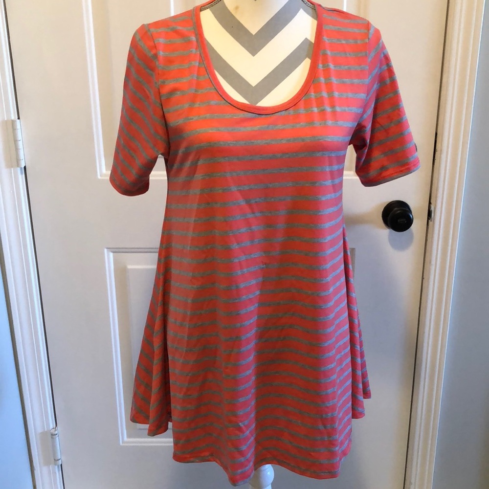 LolaRoe Perfect T short sleeve, striped ,scoop neck tunic top